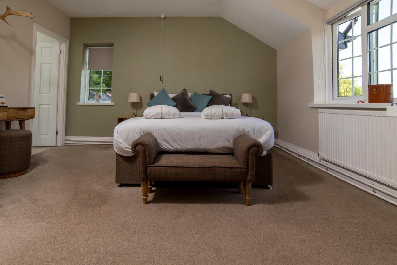 Ye Old Ferrie Inn Symonds Yat Extérieur photo